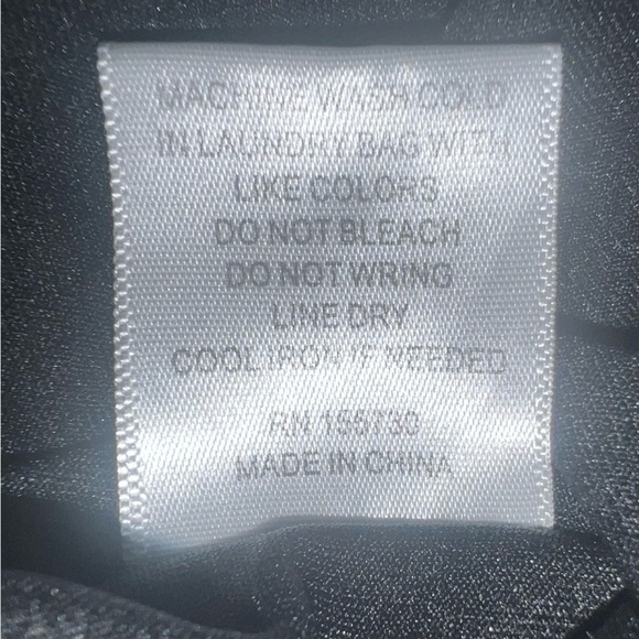 Jane and Delancy Long Sleeve Mesh Turtleneck Black Green Print - Picture 2 of 9